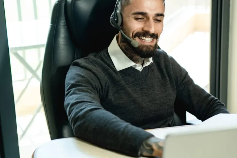 How to Build a Helpful Article Around voomixi.com Without Sounding Generic